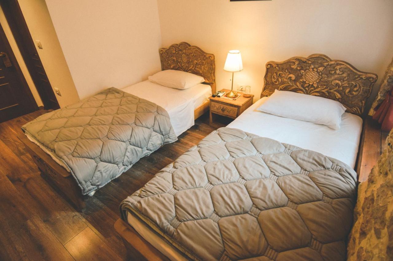 4 Rooms Gjirokastra Exteriör bild