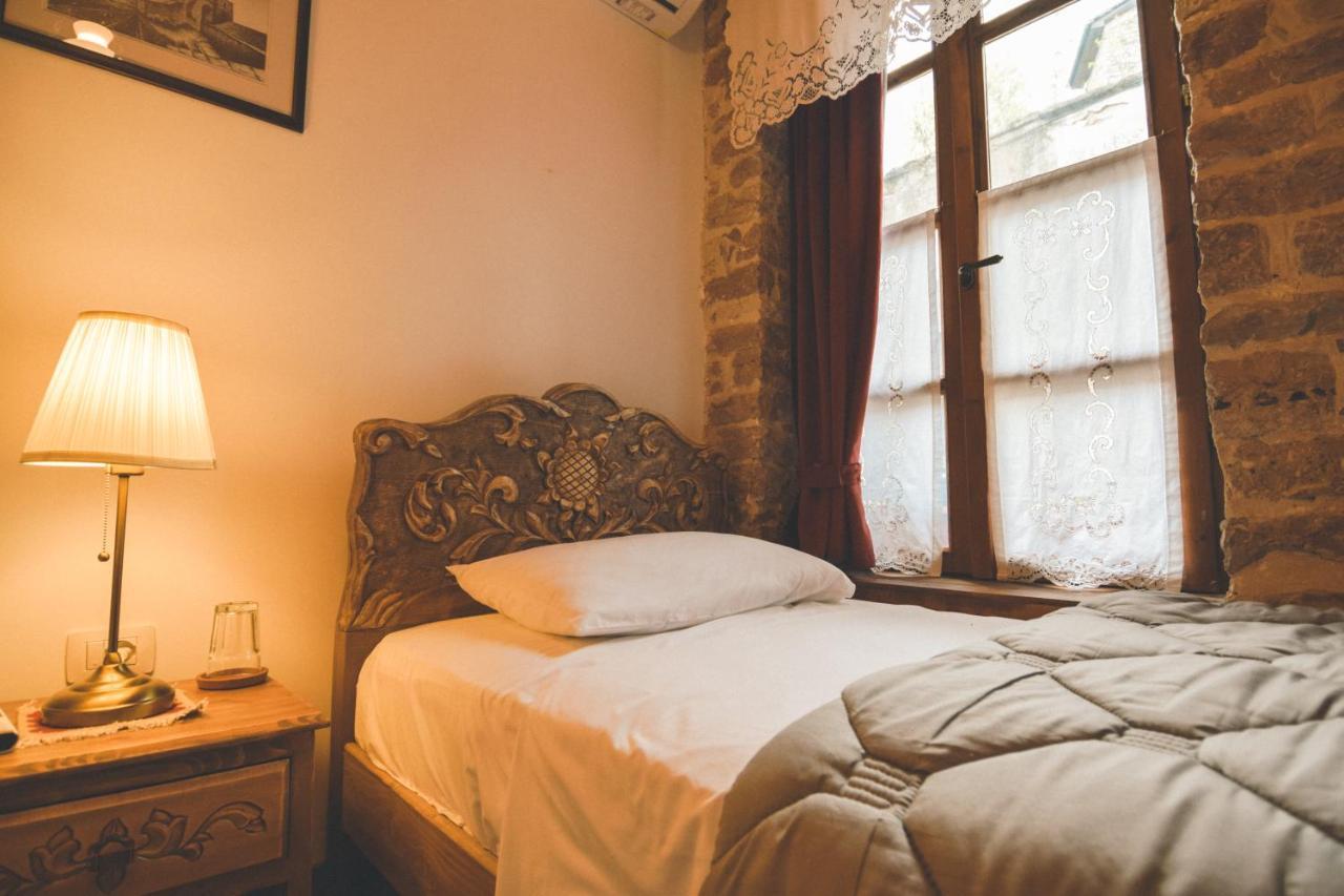 4 Rooms Gjirokastra Exteriör bild