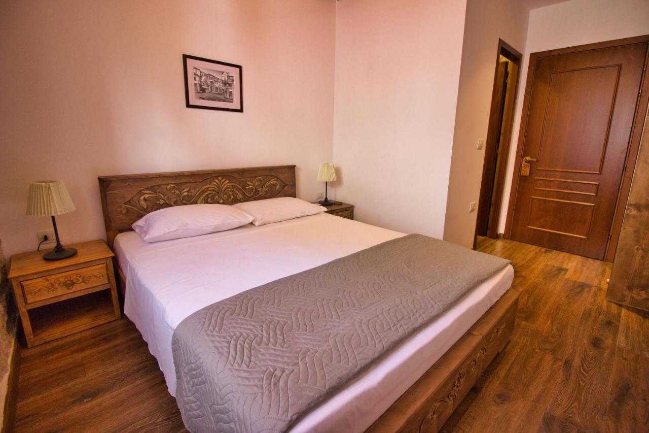 4 Rooms Gjirokastra Exteriör bild
