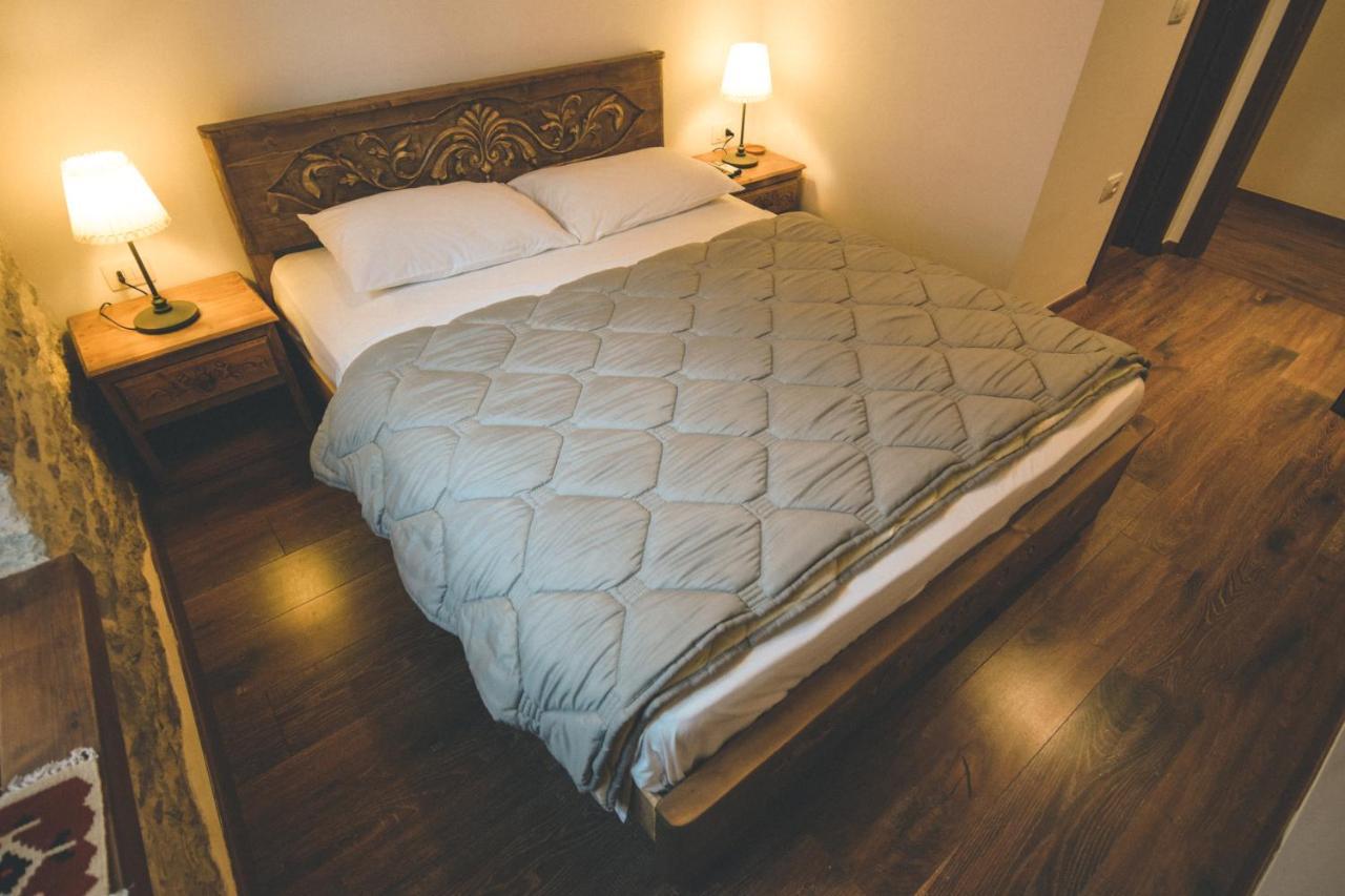 4 Rooms Gjirokastra Exteriör bild