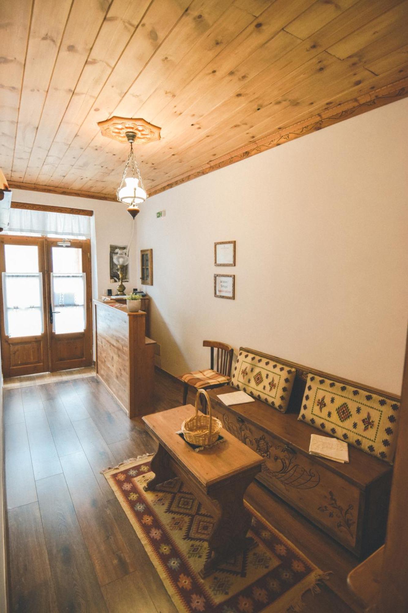 4 Rooms Gjirokastra Exteriör bild